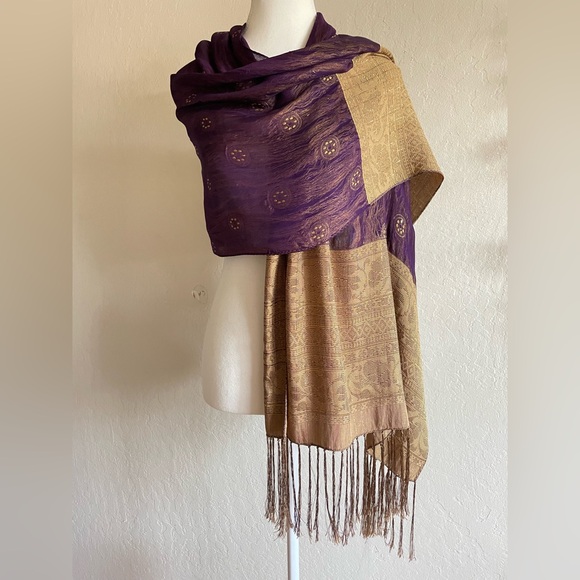Silk wrap - Picture 1 of 7